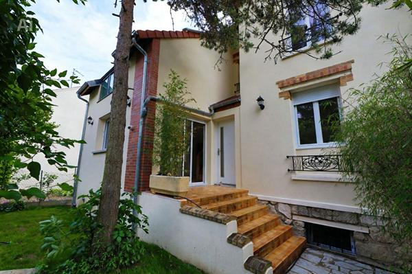 Maison Chatou 11 pièce(s) 229 m2