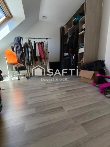 Saint evarzec, maison individelle, vie de plain pied construction par artisants 2011 bourg 1 km, chauffage au sol