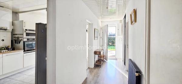 Maison 85 m² pleine de charme – 2 chambres – terrasse intimiste – double garage – aucun travaux PAU (64)