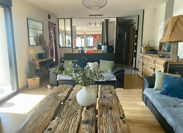 Maison plain pied à vendre 4 pièces SAINT MAURICE DE GOURDANS (01)