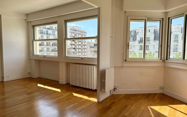 Appartement à vendre    2 pièces • 60,48 m2 Paris 15