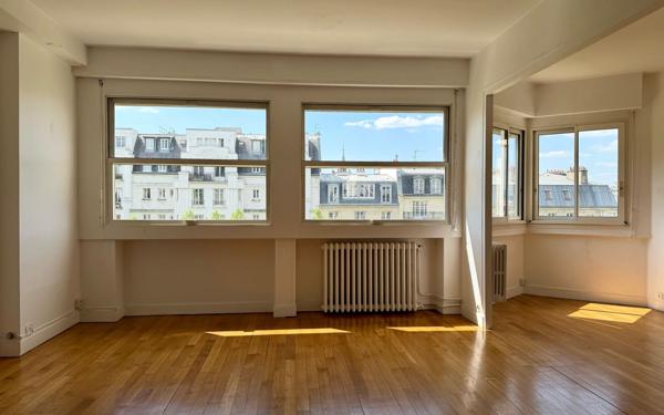 Appartement à vendre    2 pièces • 60,48 m2 Paris 15