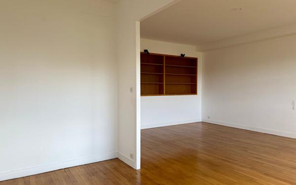 Appartement à vendre    2 pièces • 60,48 m2 Paris 15