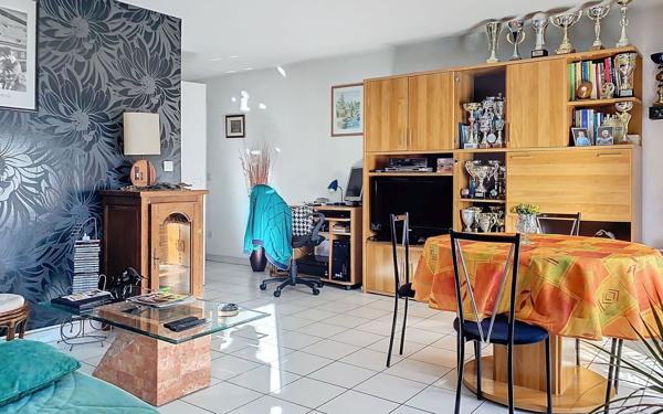 Appartement à vendre    2 pièces • 45 m2 Avignon