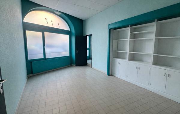 Local Professionnel de 103 m²