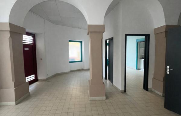 Local Professionnel de 103 m²