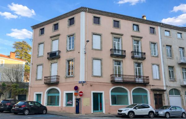 Local Professionnel de 103 m²