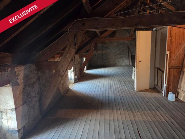 Maison centre ville de CIVRAY