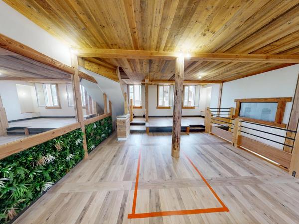 Troyes, Local Commercial Libre, Sans Droit d'entrée