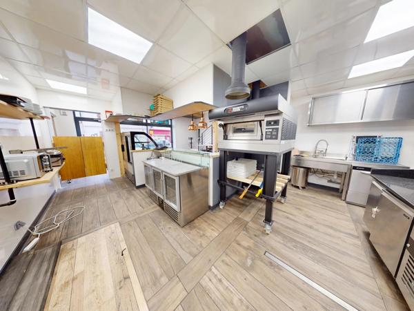 Troyes, Local Commercial Libre, Sans Droit d'entrée