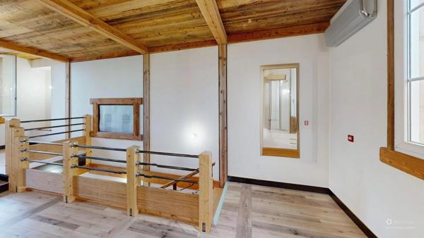 Troyes, Local Commercial Libre, Sans Droit d'entrée