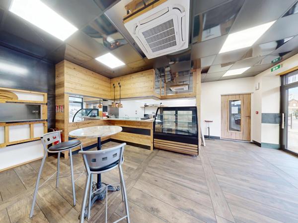 Troyes, Local Commercial Libre, Sans Droit d'entrée