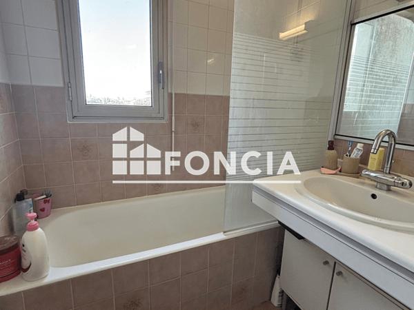 Location Appartement 2 pièces 47 m² - Dijon 21000