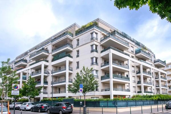 Vente Appartement 4 pièces 81 m2 à Colombes