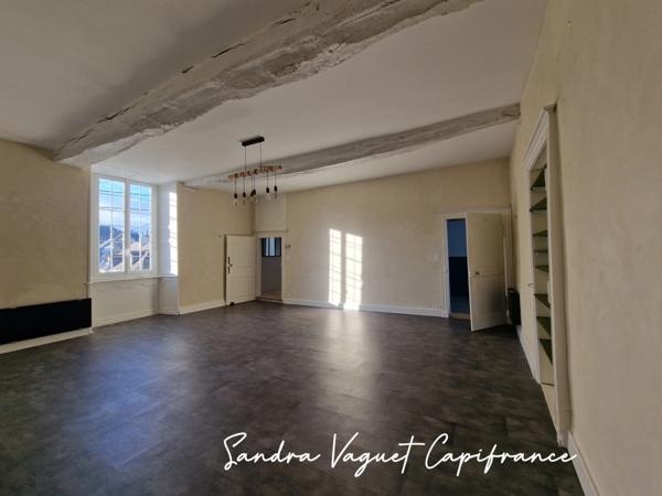 Appartement bourgeois T3 hyper centre de PONTIVY 81 m2