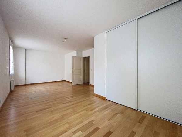 Grand studio de 36 m² - Saint-Germain-en-Laye