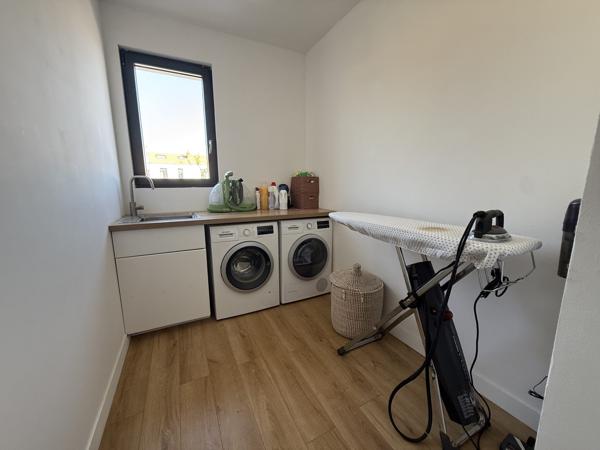 Maison 181 m² – 4 chambres – piscine – espace indépendant – garage