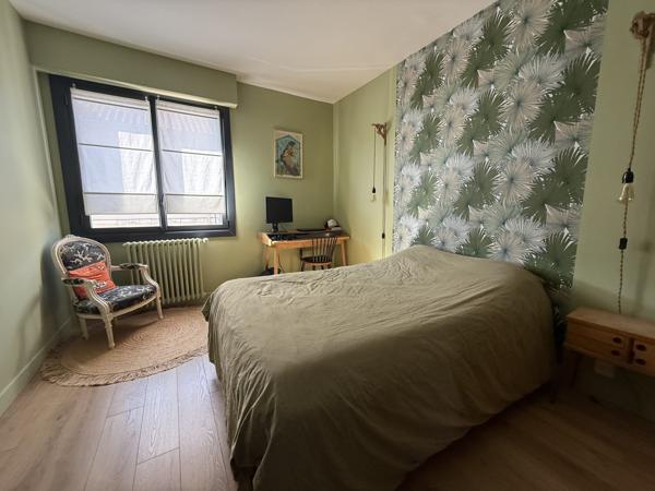 Maison 181 m² – 4 chambres – piscine – espace indépendant – garage