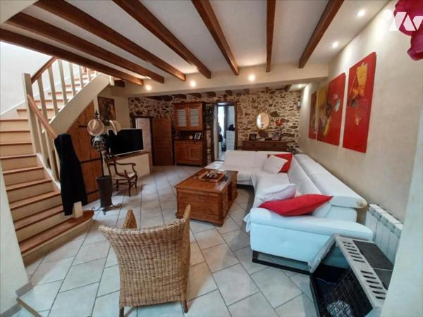 Couëron Bourg, maison en pierre rénovée, 5 ch