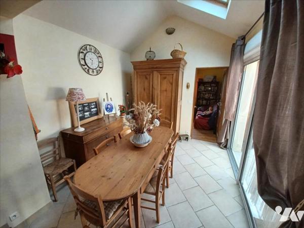 Couëron Bourg, maison en pierre rénovée, 5 ch