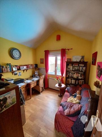 Couëron Bourg, maison en pierre rénovée, 5 ch