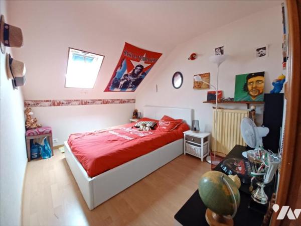 Couëron Bourg, maison en pierre rénovée, 5 ch