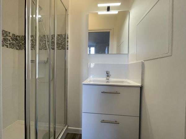 A LOUER : T3 à LILLE • Rue du Sec Arembault - Centre / republique • 1 125 € CC • Réf. G432-5