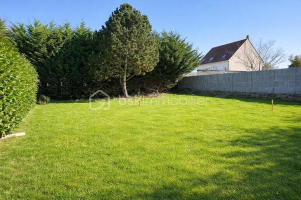 Terrain de 483 m²
