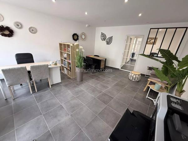 Location Bureau 3 pièces 45 m2 à Clermont-l'Hérault
