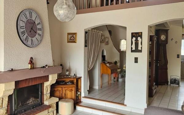 Maison à vendre    5 pièces •  Fontaine-le-Comte