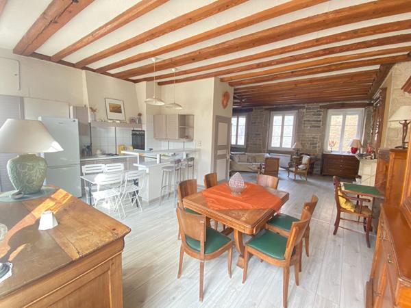 Appartement triplex 5 pièces + 2 caves 130m² au sol /101m² Carrez