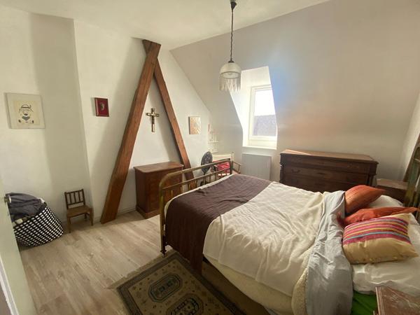 Appartement triplex 5 pièces + 2 caves 130m² au sol /101m² Carrez