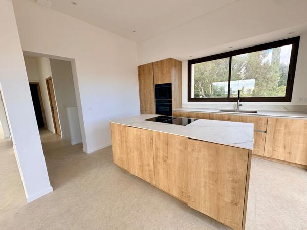 Propriété d’exception avec vue mer - LES ISSAMBRES (83)