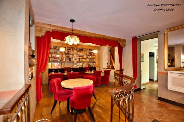 CUERS (83) - IMMEUBLE DE VILLAGE A VISITER SANS TARDER