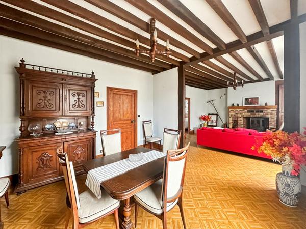 COUP DE COEUR  A CHARLEVILLE MEZIERES  ? Maison de charme + terrain agricole avec garage (option) ? à partir de 151.000