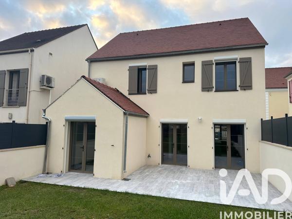 Maison à vendre 8 pièces 148 m² Savigny-le-Temple