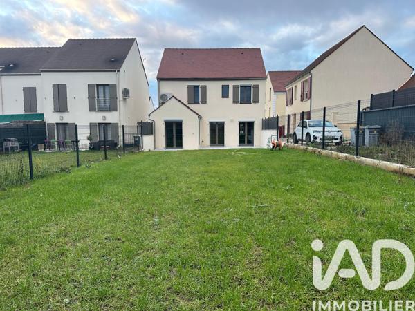 Maison à vendre 8 pièces 148 m² Savigny-le-Temple