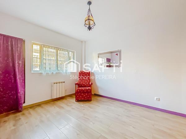 Maison individuelle avec une chambre au RDC