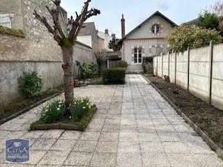 Maison à louer 5 pièces 122.18m² Orléans (45000)