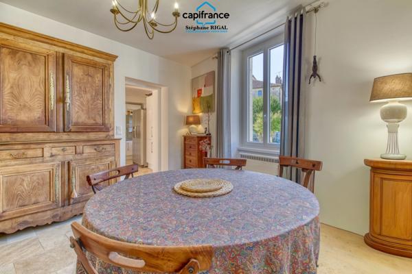 Maison à vendre 7 pièces PUY L'EVEQUE (46) Maison  + maison d'amis + grange sur terrain de 953m2