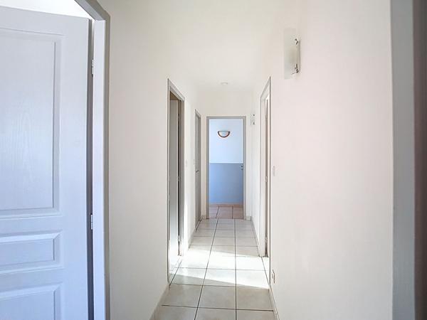 A VENDRE - Maison de plain-pied avec piscine - 3 chambres - SAINT LYS (31470)