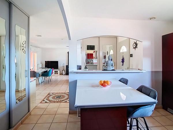 A VENDRE - Maison de plain-pied avec piscine - 3 chambres - SAINT LYS (31470)