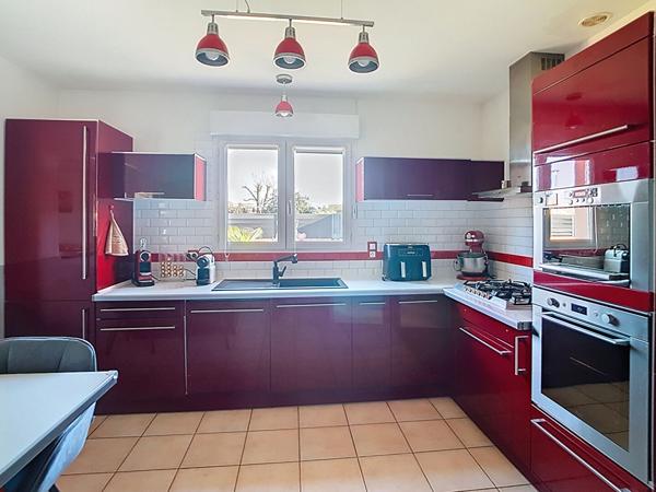 A VENDRE - Maison de plain-pied avec piscine - 3 chambres - SAINT LYS (31470)