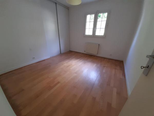 LIMITROPHE OISE , AXE CHAUNY - NOYON , RECHERCHÉ, PAVILLON GRAND VOLUME