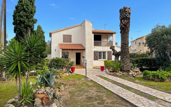 Maison à vendre    7 pièces •  Valras-Plage