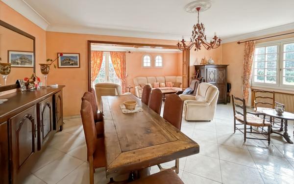 Maison à vendre    7 pièces •  Valras-Plage