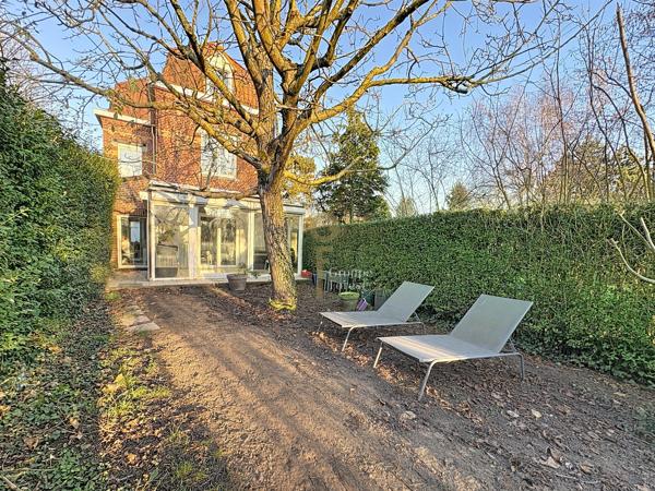 Maison de charme 240 m² – 7 chambres – Jardin Sud-Ouest – Dépendances – Calme et centre