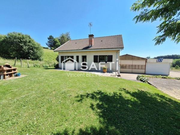 Ancien garage mécanique poids lourds avec station service désaffectée et maison d'habitation