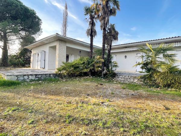 Maison
         6 pièces
        - 210 m² 349 000 € *