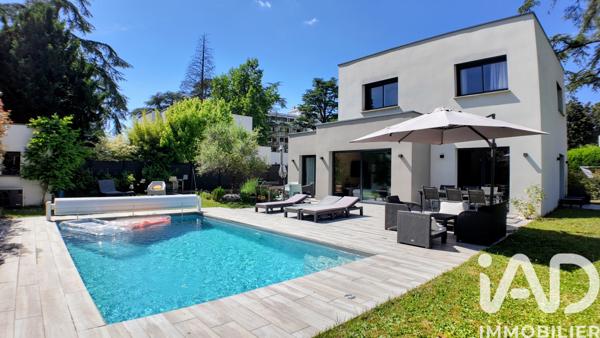 Maison à vendre 5 pièces 123 m² Saint-Étienne